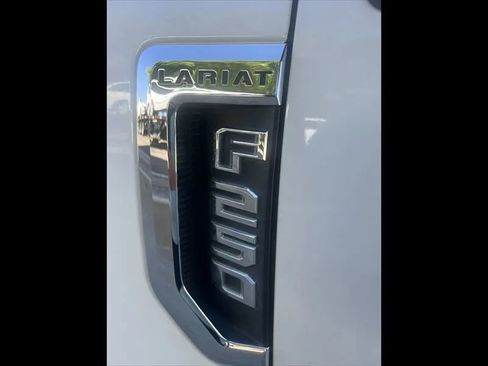 Used 2020 Ford F250 Lariat w/ Lariat Value Package AWD/4WD image 27
