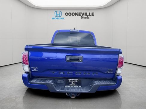 Used 2022 Toyota Tacoma TRD Off-Road image 8