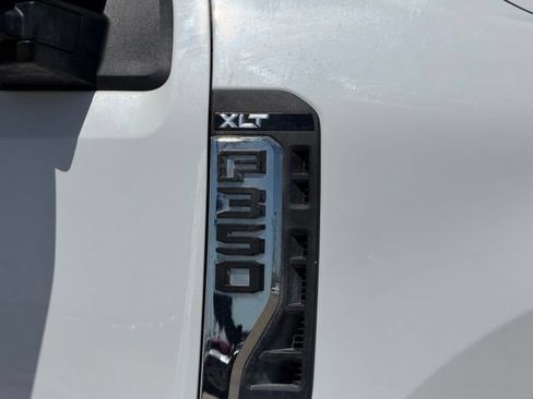 Certified 2025 Ford F350 XLT w/ FX4 Off-Road Package AWD/4WD image 6