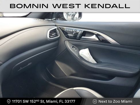 Used 2019 INFINITI QX30 Sport w/ Cargo Package image 25