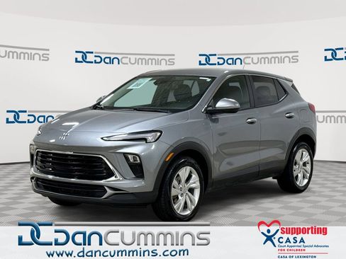 Used 2025 Buick Encore GX Preferred FWD image 1