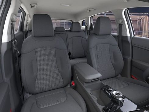 Used 2025 Kia Sportage LX FWD image 15
