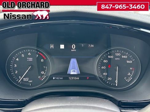 Used 2025 Cadillac XT6 Premium Luxury w/ Technology Package AWD/4WD image 24