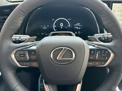 New 2026 Lexus TX 500h AWD image 24