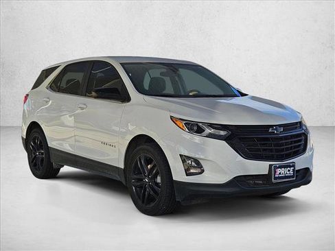 Used 2021 Chevrolet Equinox LT image 3