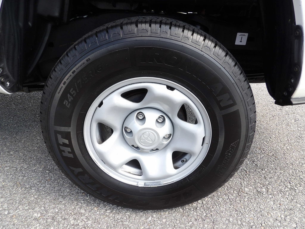 Used 2020 Toyota Tacoma SR RWD image 49