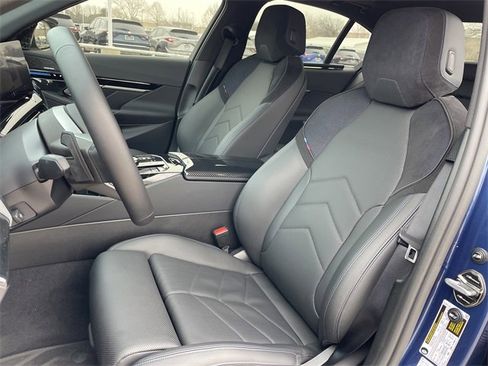 Used 2024 BMW 530i w/ M Sport Package image 25