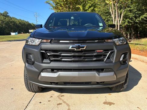 New 2026 Chevrolet Colorado Trail Boss AWD/4WD image 2