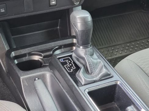 Used 2019 Toyota Tacoma SR w/ SR Convenience Package RWD image 21