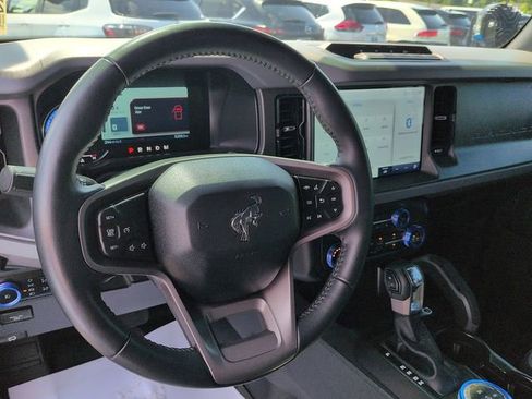 Used 2024 Ford Bronco Big Bend w/ Sasquatch Package AWD/4WD image 13