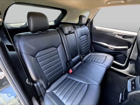 Used 2024 Ford Edge SEL w/ Convenience Package AWD/4WD image 18