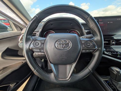 Used 2023 Toyota Camry XSE image 17