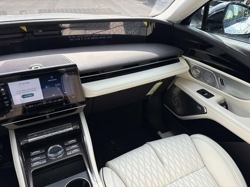 New 2026 Lincoln Nautilus Black Label w/ Jet Appearance Package AWD/4WD image 15