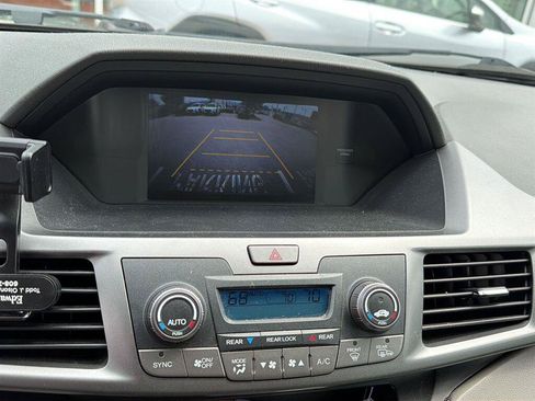 Used 2013 Honda Odyssey EX image 19