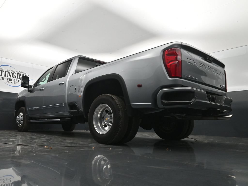 Used 2026 Chevrolet Silverado 3500 High Country w/ Technology Package AWD/4WD image 30