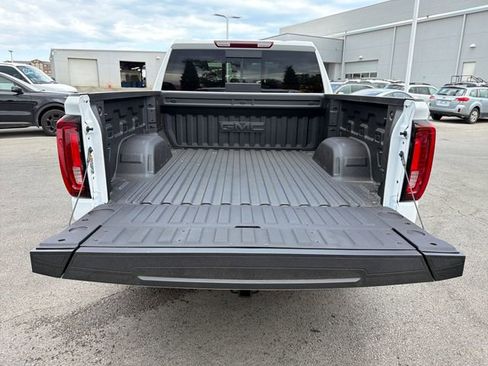 New 2026 GMC Sierra 1500 SLT w/ SLT Premium Plus Package AWD/4WD image 25