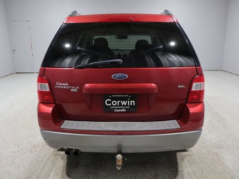 Used 2006 Ford Freestyle SEL image 3