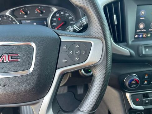 Used 2023 GMC Terrain SLE w/ Driver Convenience Package FWD image 16