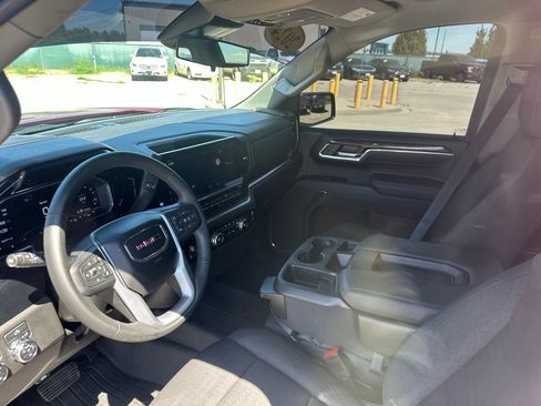 Certified 2024 GMC Sierra 1500 Elevation w/ LPO, Elevation Black Package AWD/4WD image 14