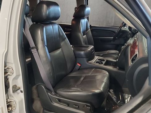Used 2014 GMC Yukon XL SLT AWD/4WD image 20