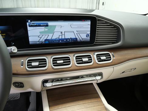 New 2026 Mercedes-Benz GLE 350 4MATIC image 10
