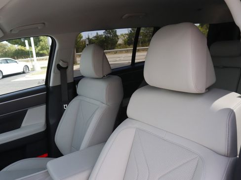 New 2026 Hyundai Santa Fe SEL image 16