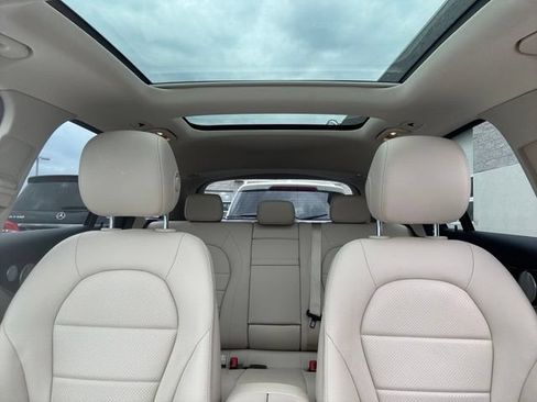 Used 2020 Mercedes-Benz GLC 300 4MATIC image 18
