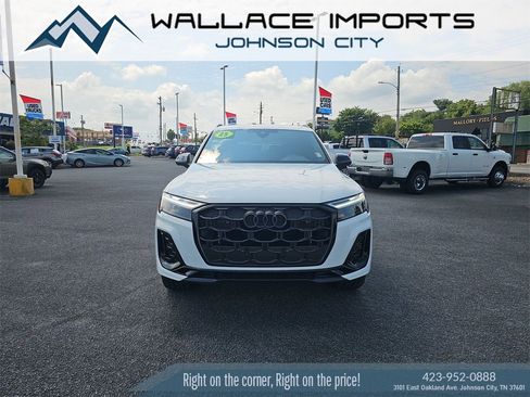 Used 2025 Audi SQ7 Premium Plus image 2