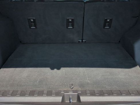 Used 2018 GMC Terrain SLT image 40