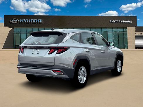 Used 2026 Hyundai Tucson SE FWD image 7