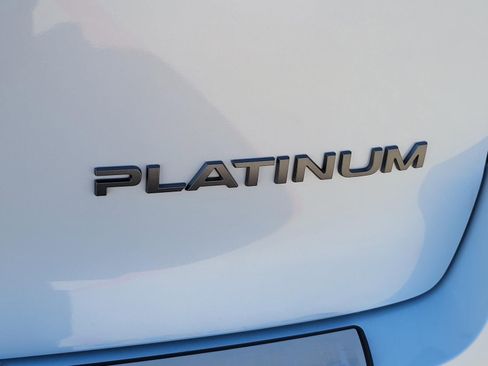 New 2026 Nissan Armada Platinum image 12