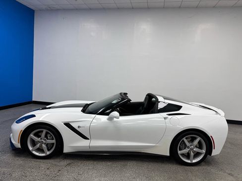 Used 2015 Chevrolet Corvette Stingray Coupe w/ 2LT Preferred Equipment Group RWD image 4
