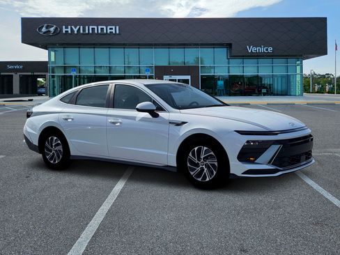 New 2026 Hyundai Sonata Blue FWD image 29
