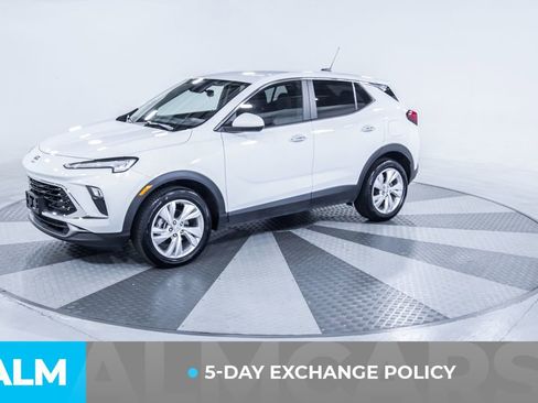 Used 2025 Buick Encore GX Preferred image 3