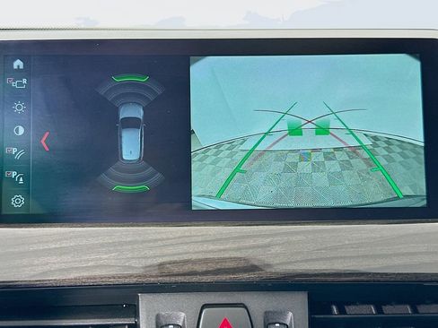 Used 2019 BMW X1 xDrive28i w/ M Sport Package image 14