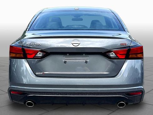 Used 2024 Nissan Altima 2.5 SR w/ SR Premium Package FWD image 5