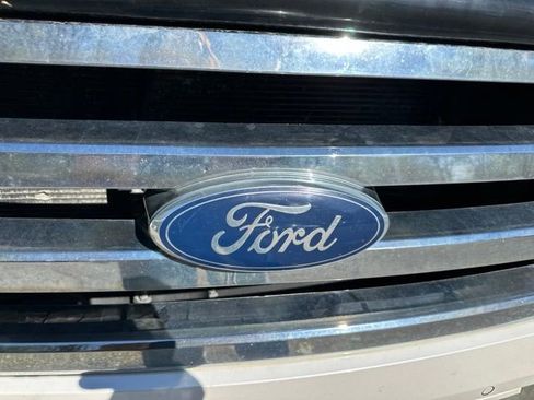 Used 2012 Ford Expedition Limited AWD/4WD image 8