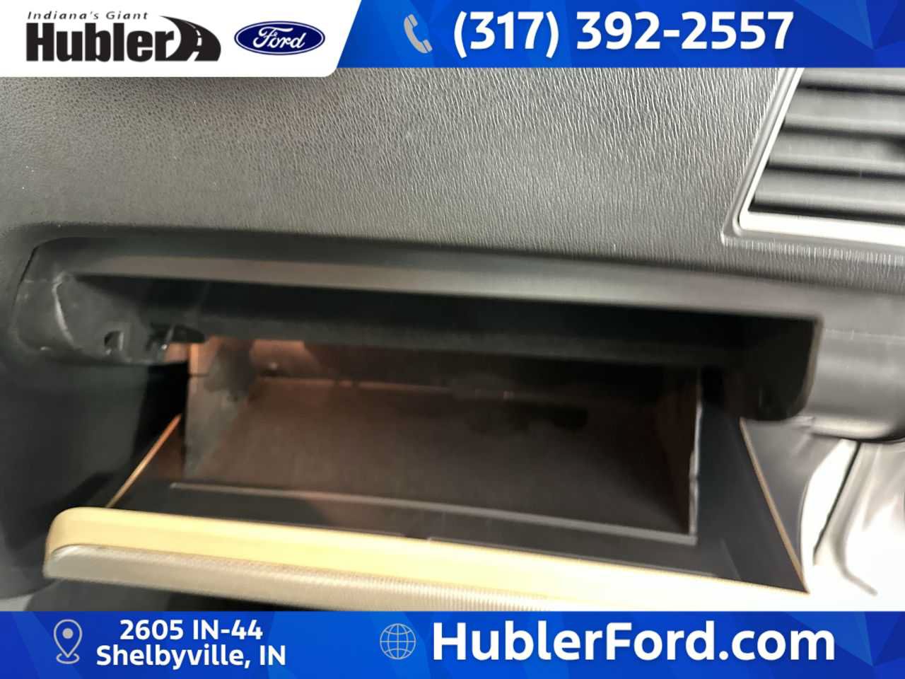 Used 2017 Ford Explorer XLT w/ Equipment Group 202A FWD image 27