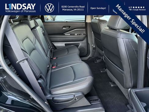 Used 2022 Nissan Pathfinder SL image 12