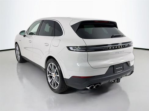 New 2026 Porsche Cayenne S AWD/4WD image 3