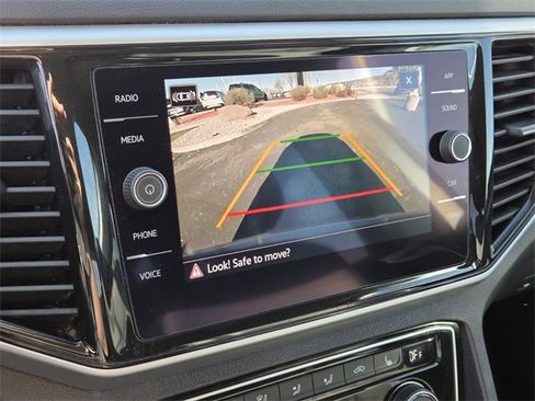 Used 2022 Volkswagen Atlas SE image 23