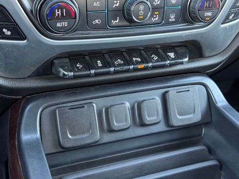 Used 2018 GMC Sierra 2500 SLT w/ Duramax Plus Package AWD/4WD image 14