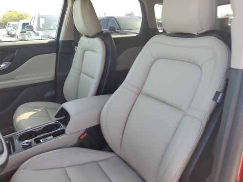 New 2026 Lincoln Corsair Premiere FWD image 22