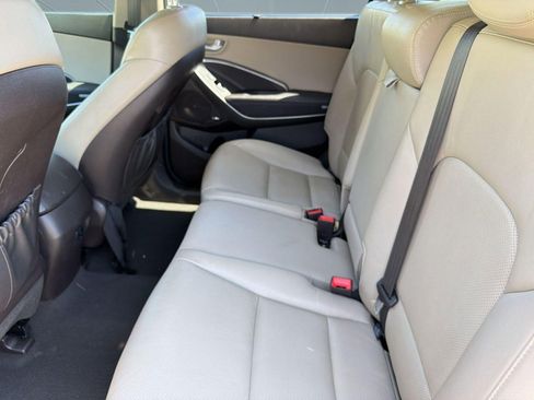 Used 2017 Hyundai Santa Fe SE w/ Cargo Package FWD image 27
