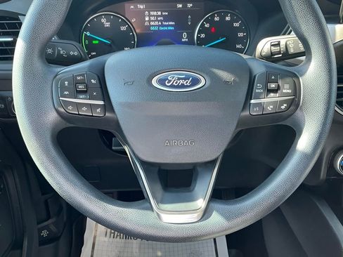 Used 2022 Ford Escape SE FWD image 37