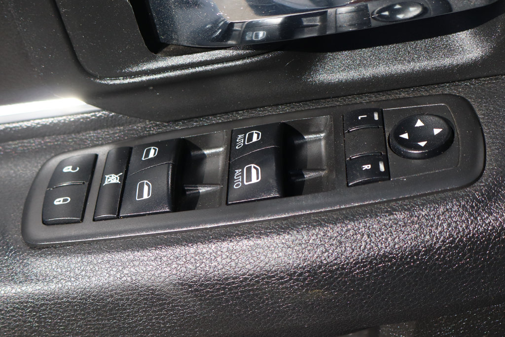Used 2021 RAM 1500 Warlock w/ Electronics Group RWD image 17