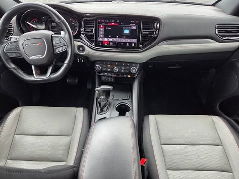 Used 2024 Dodge Durango GT RWD image 8