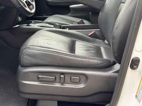 Used 2022 Honda Pilot Black Edition image 31