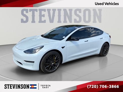 Used 2021 Tesla Model 3 Standard Range Plus RWD image 1