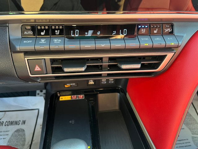 Used 2025 Toyota Camry XSE w/ Premium Plus Package AWD/4WD image 13